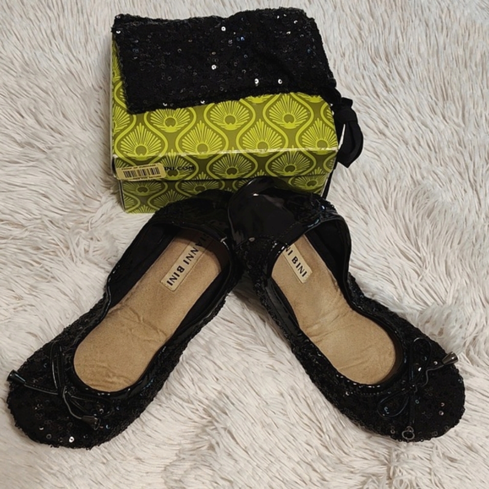Gianni Bini Sequined Travel Ballet Flats w/ Pouch Black Faux Patent Leather 7.5